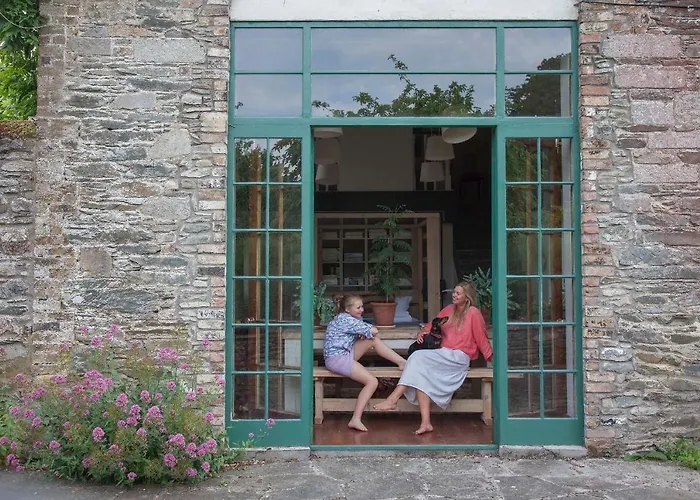 The Stable Yard House At Burtown House & Gardens