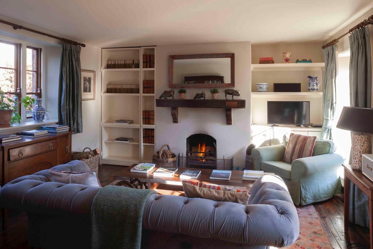 The Stable Yard House At Burtown House & Gardens Villa *