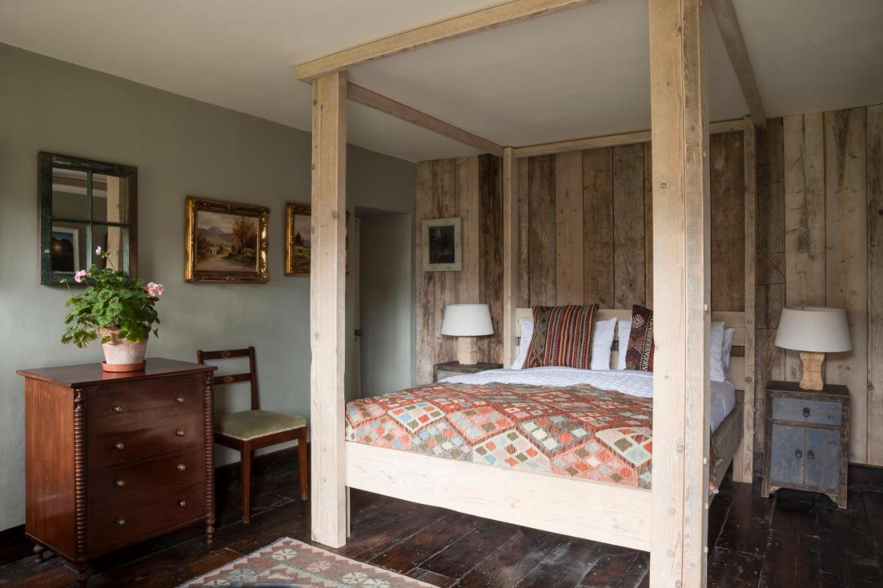 The Stable Yard House At Burtown House & Gardens Villa