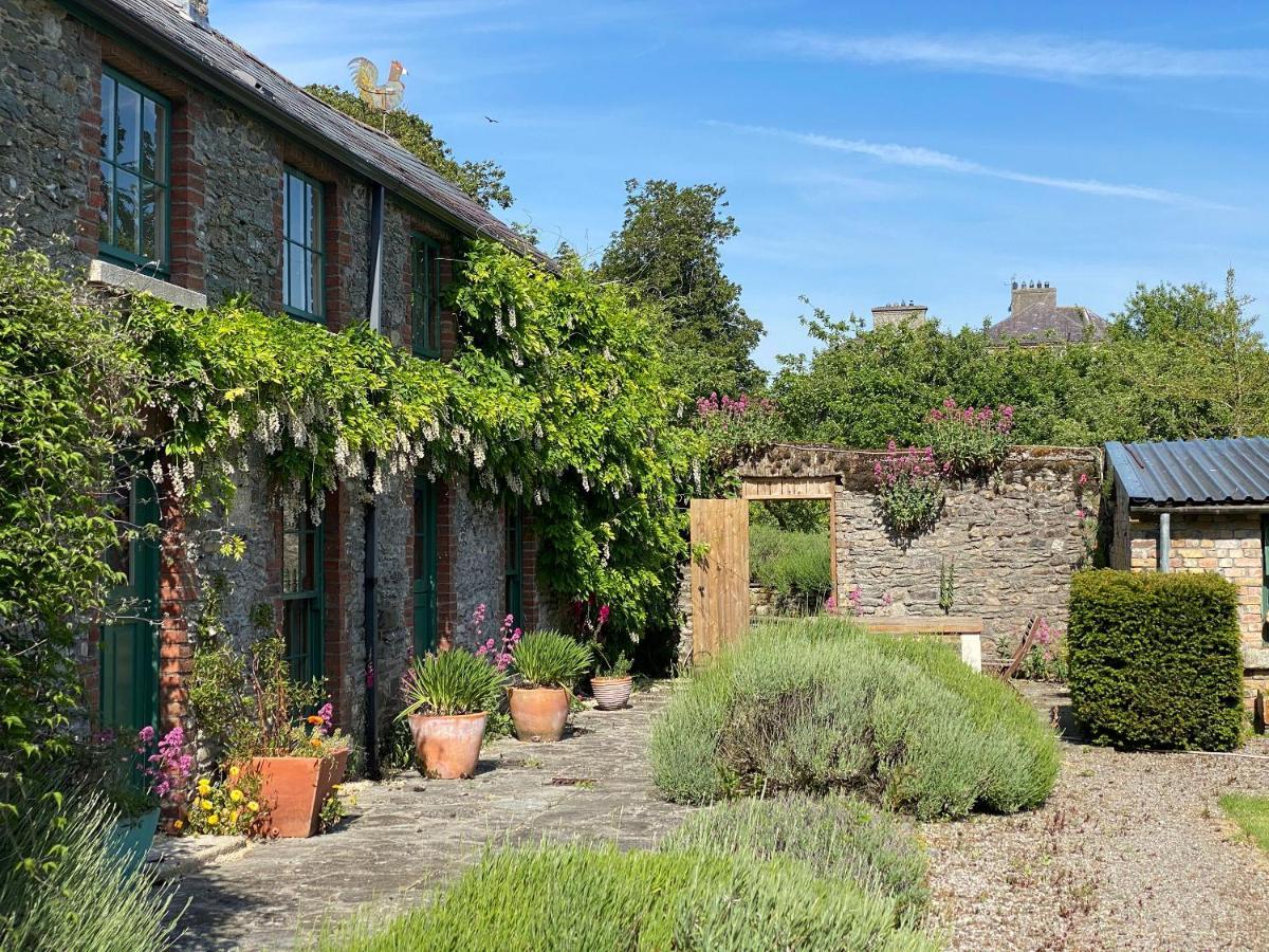 Villa The Stable Yard House At Burtown House & Gardens *