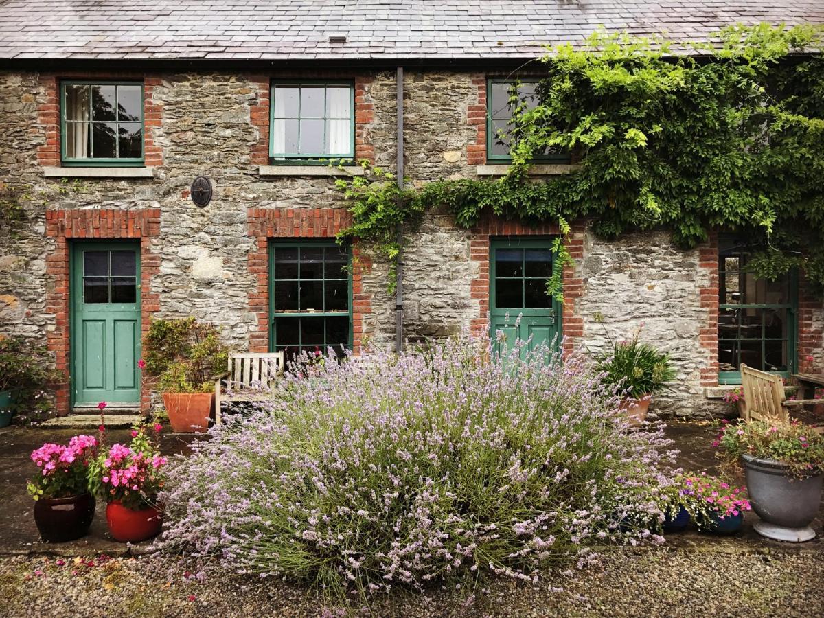 Villa The Stable Yard House At Burtown House & Gardens Athy